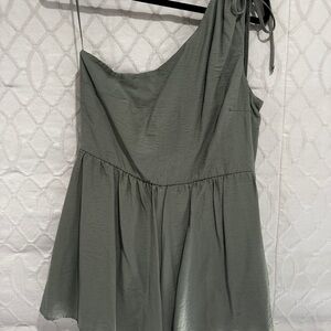 Elegant One-Shoulder Green romper